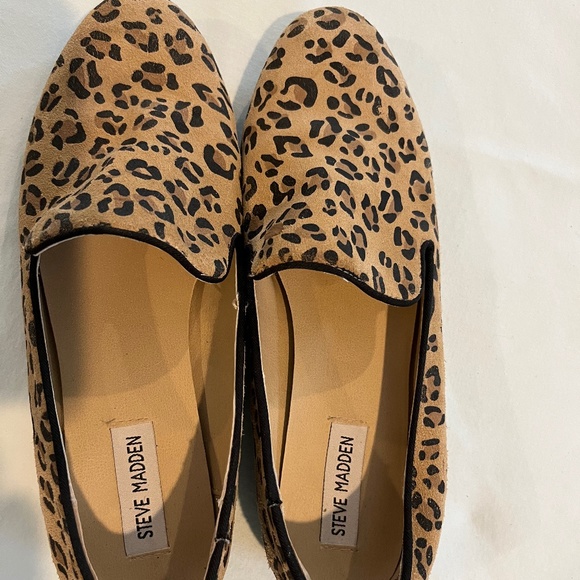 Steve Madden leopard flats - Picture 1 of 2